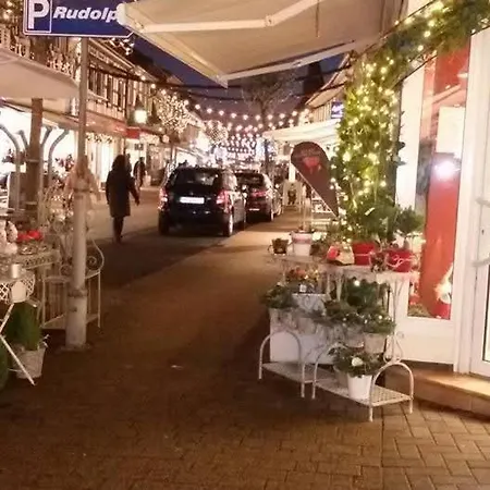 公寓 Gaestehaus Silvia 巴特劳特堡